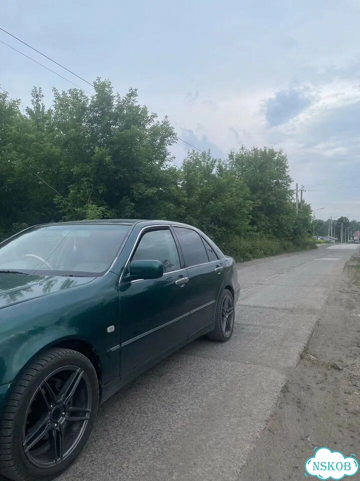 Toyota Progres 2.5 AT, 1999, 300 000 км фото 3