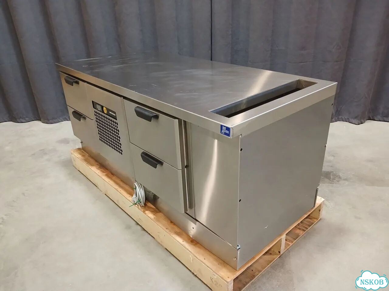Стол холодильный Skycold GNL (выст, низкий,1500мм) фото 2