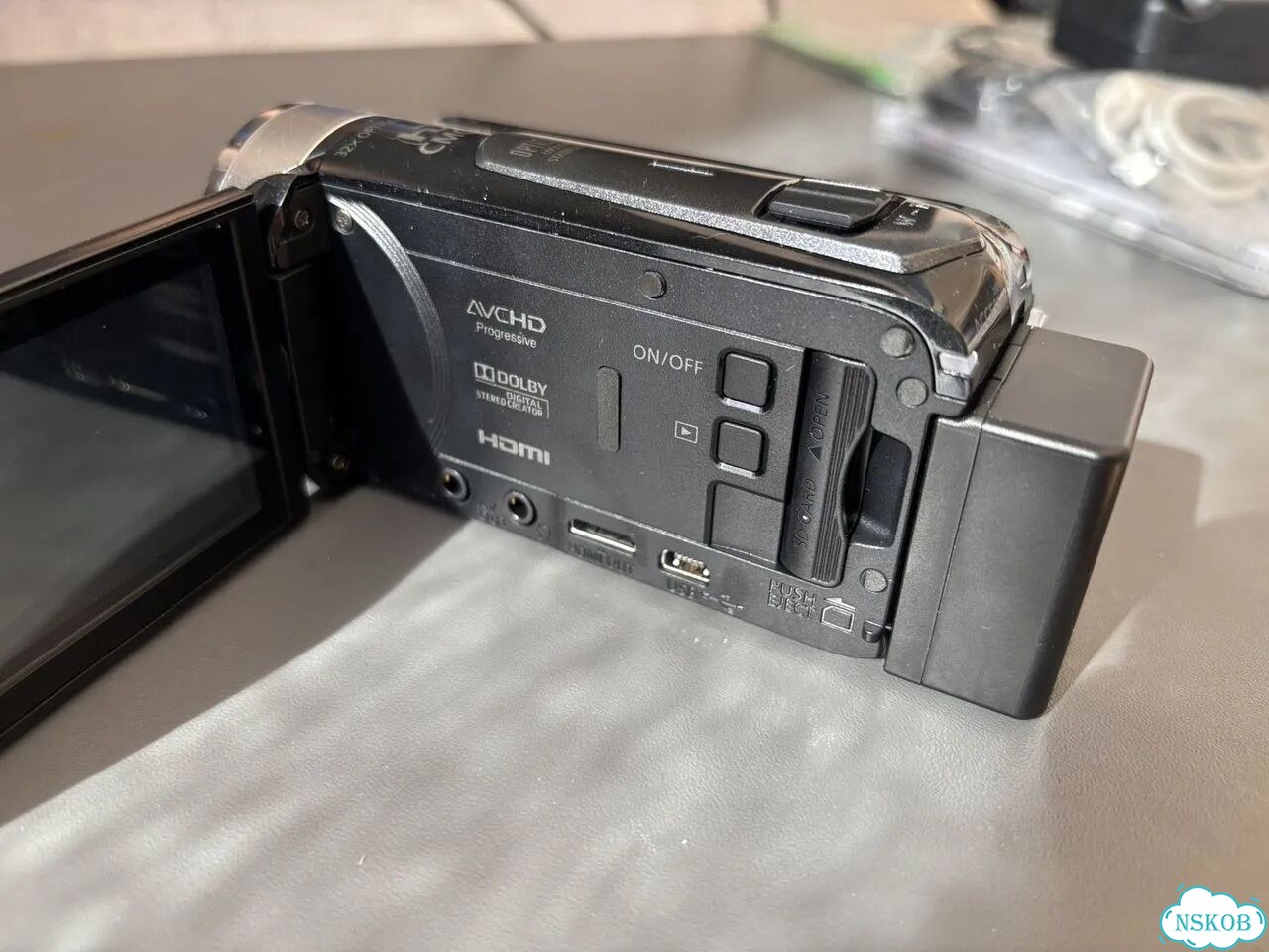 Видеокамера Canon Vixia HF R42 фото 7