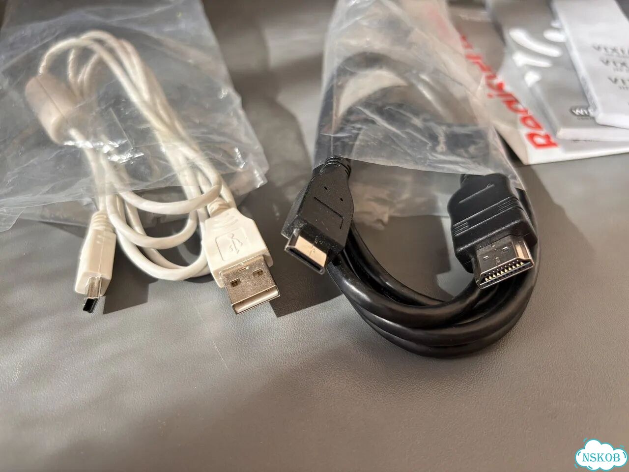 Видеокамера Canon Vixia HF R42 фото 8
