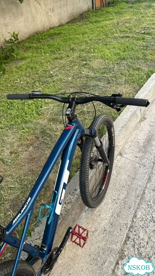 Велосипед GT Avalanche Comp 27.5'' фото 5
