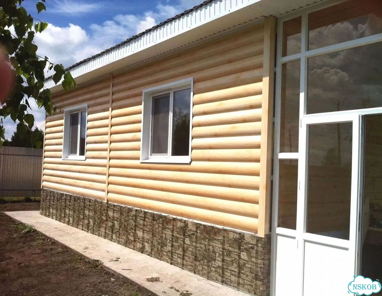 Сайдинг виниловый под бревно фото 9