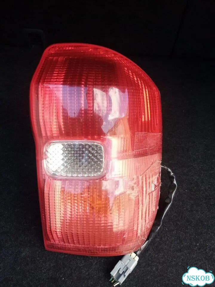 Фонарь toyota rav4 2002 г фото 1