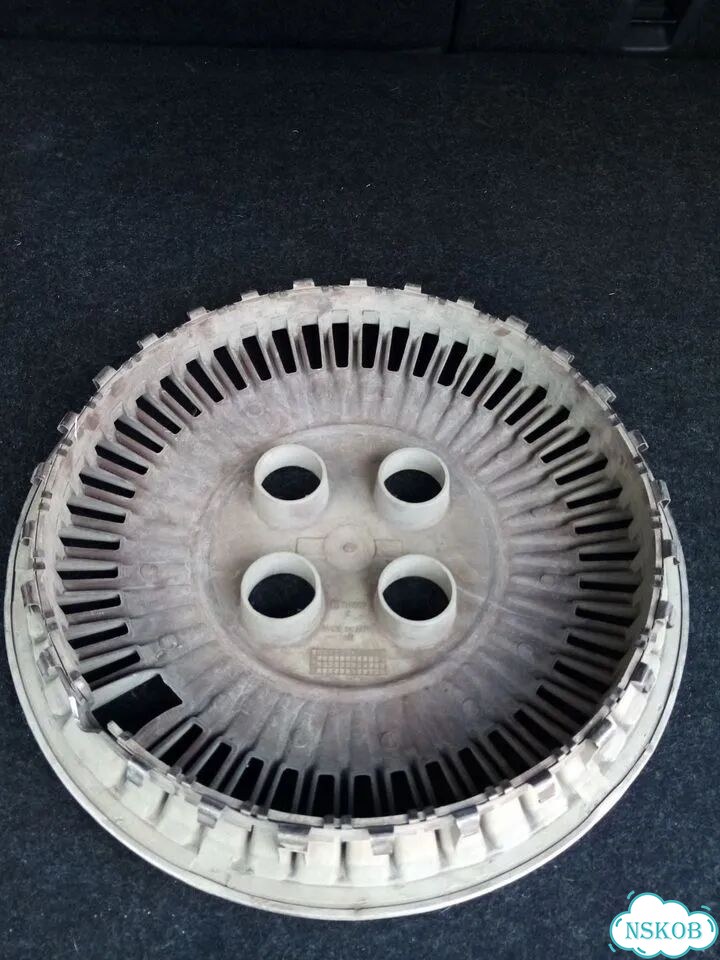 Колпак r13 toyota фото 2
