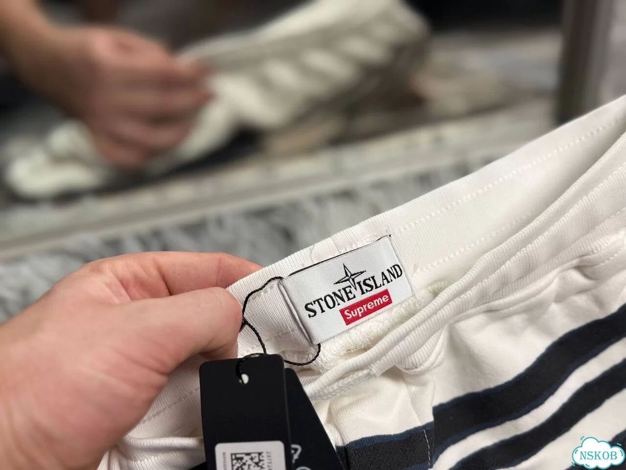 Шорты Stone Island x Supreme фото 4