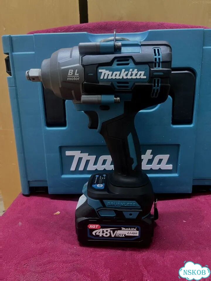 Бесщеточный гайковерт Makita 1200 в кейсе фото 3