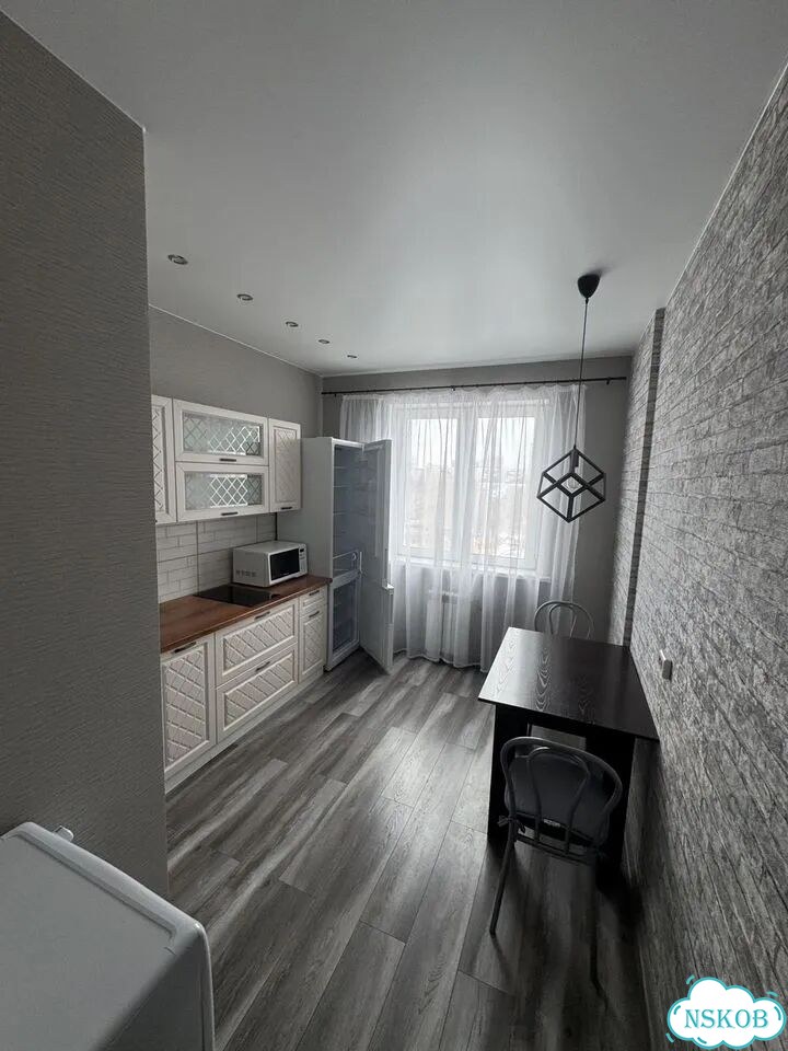 1-к. квартира, 35 м², 9/26 эт. фото 1