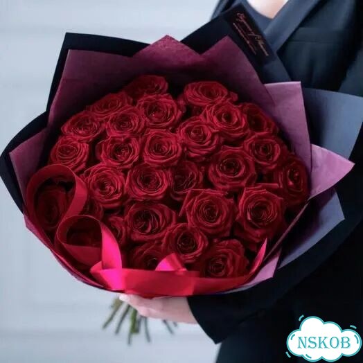 Роза красная 33 шт с доставкой фото 1