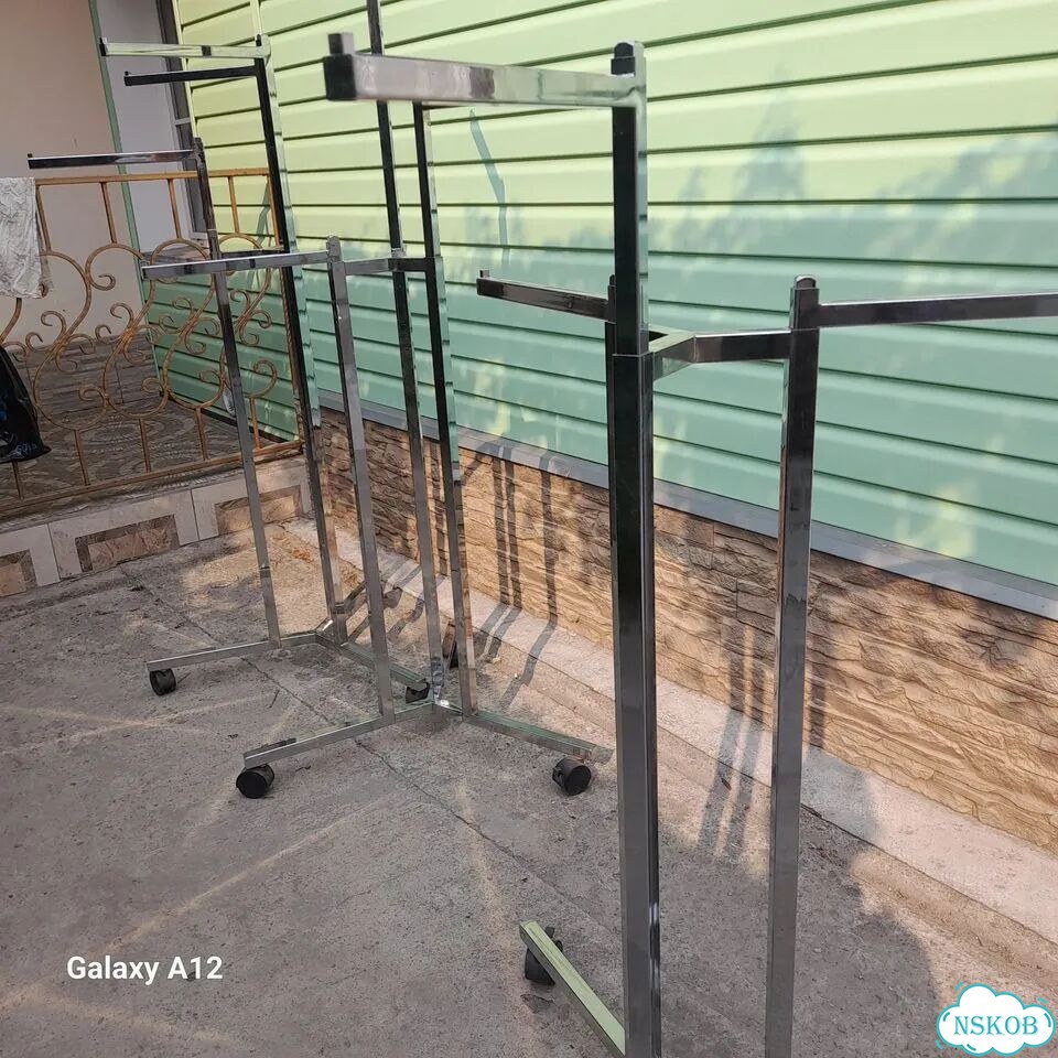 Торговое оборудование для магазина одежды фото 3