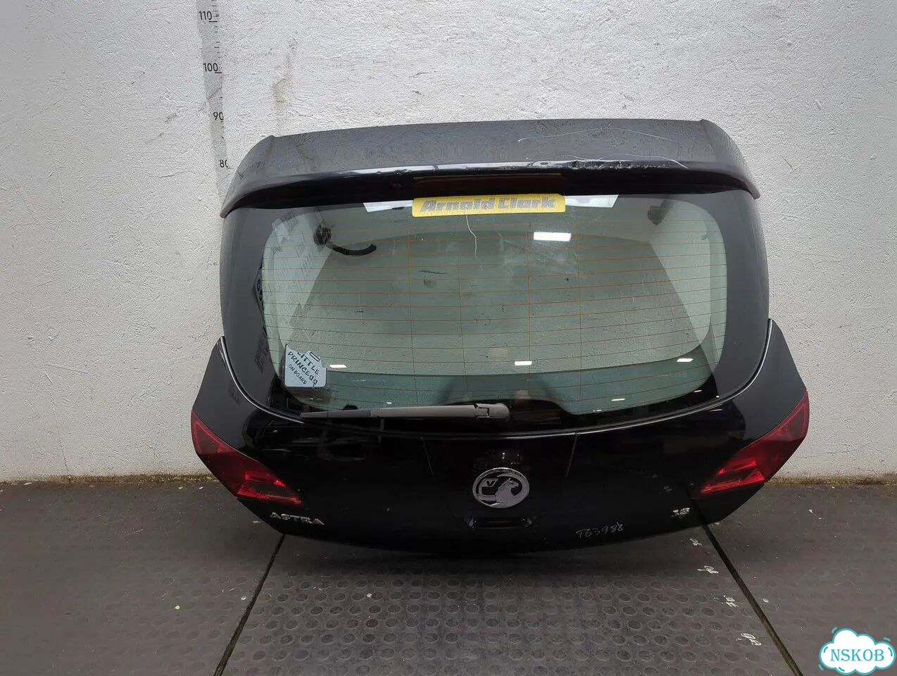 Крышка багажника Opel Astra J фото 1