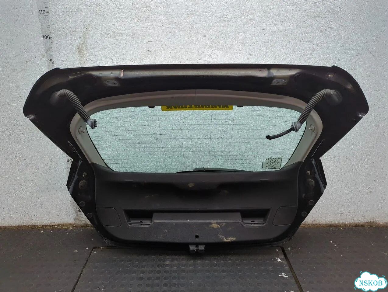 Крышка багажника Opel Astra J фото 10