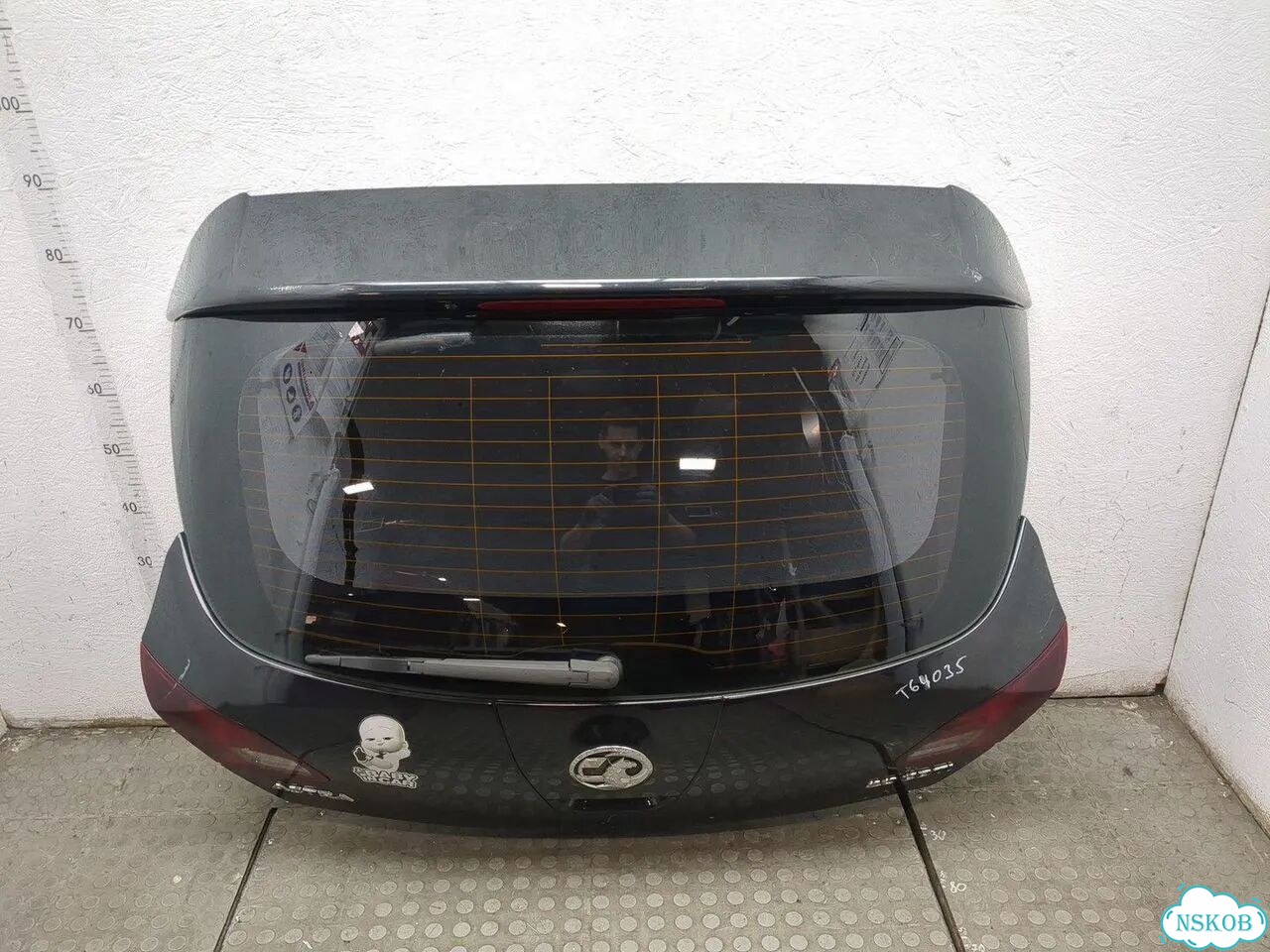 Крышка багажника Opel Astra J фото 1