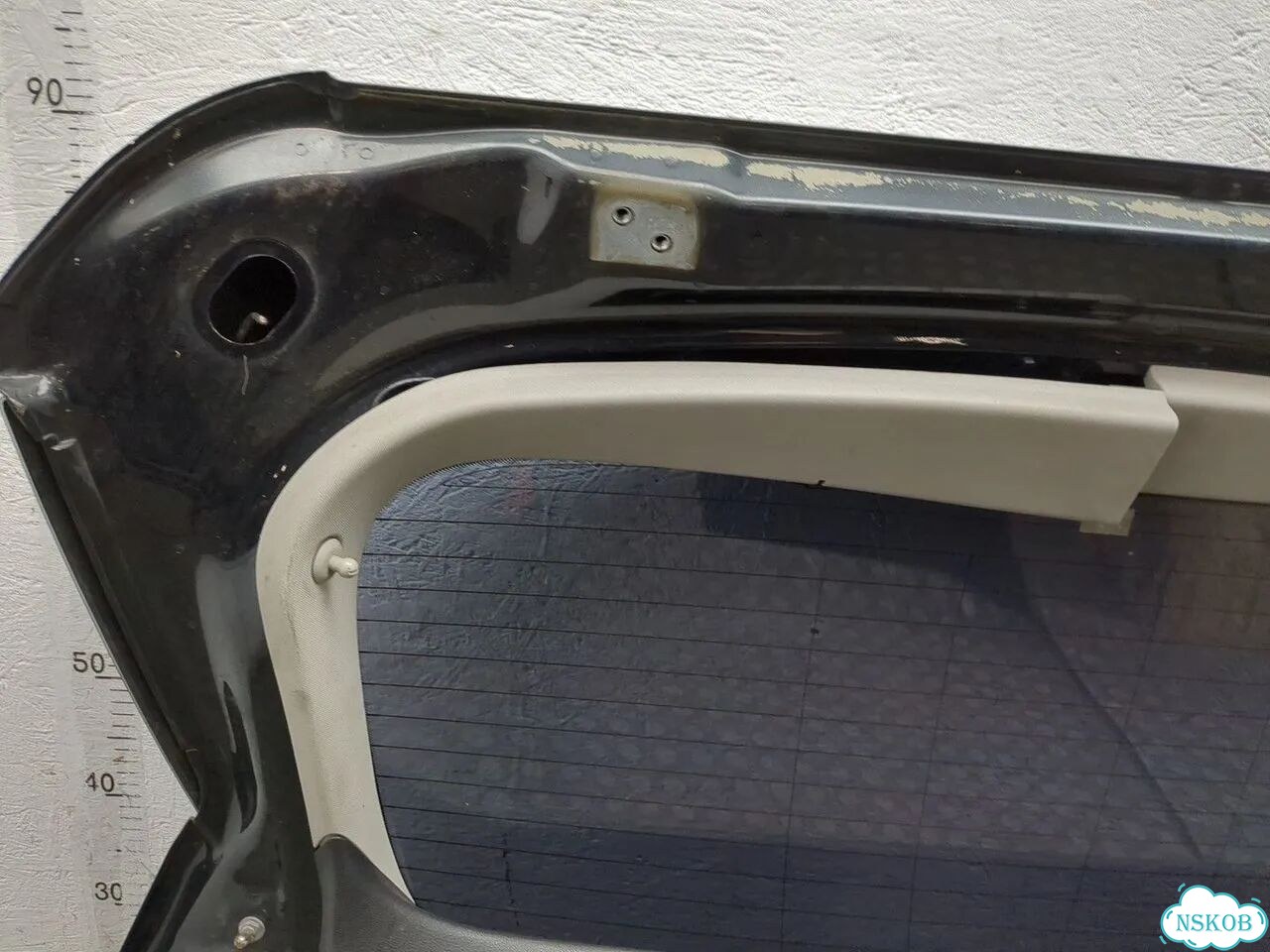 Крышка багажника Opel Astra J фото 10