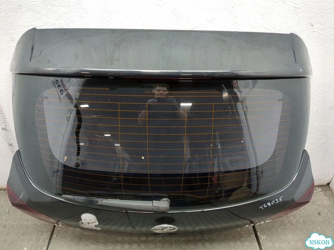Крышка багажника Opel Astra J фото 2