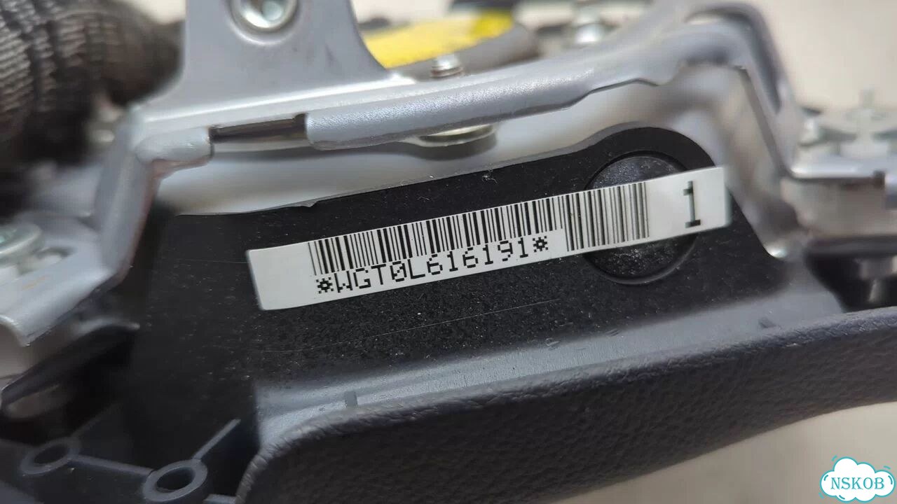 Подушка безопасности водителя Subaru Impreza (G12) фото 4