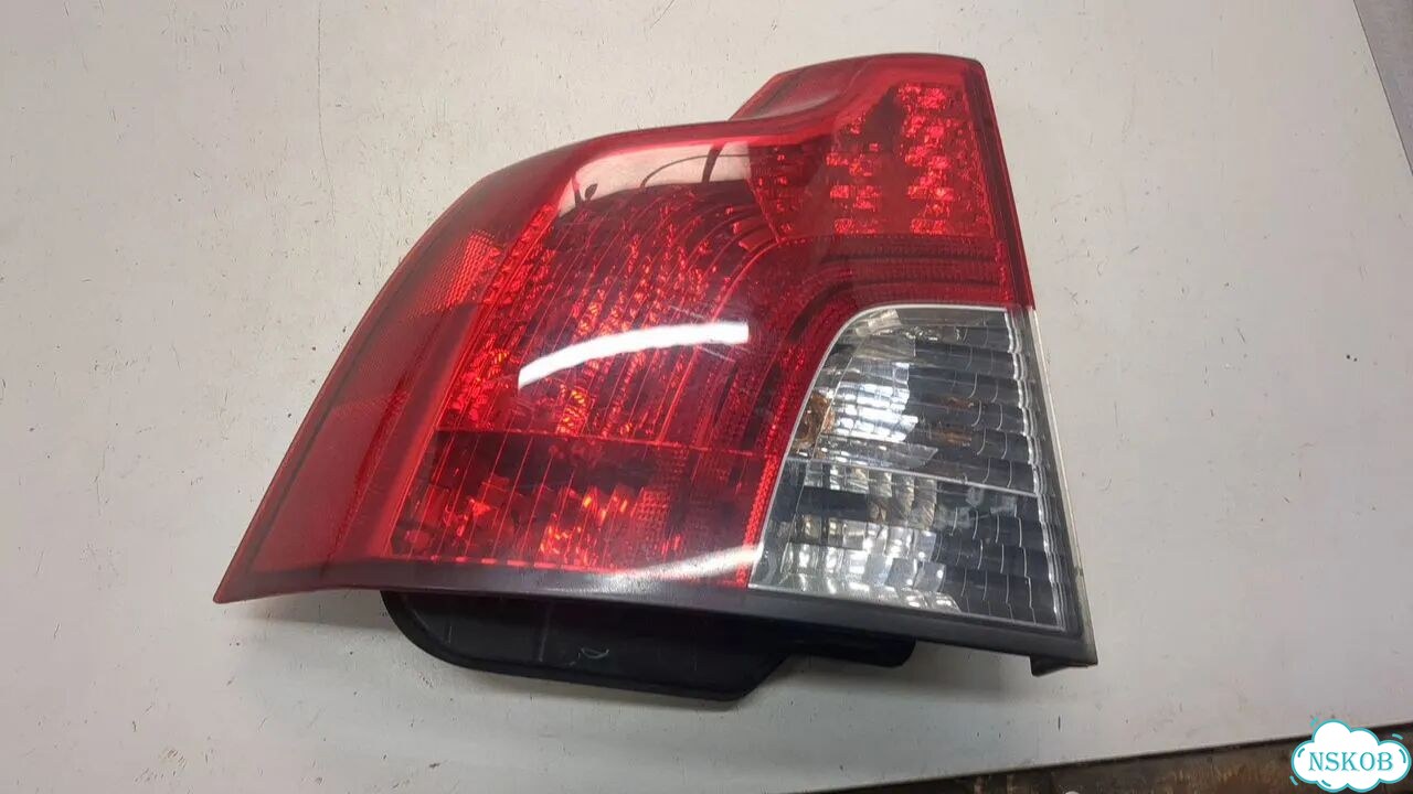 Фонарь (задний) левый Volvo S40 фото 1