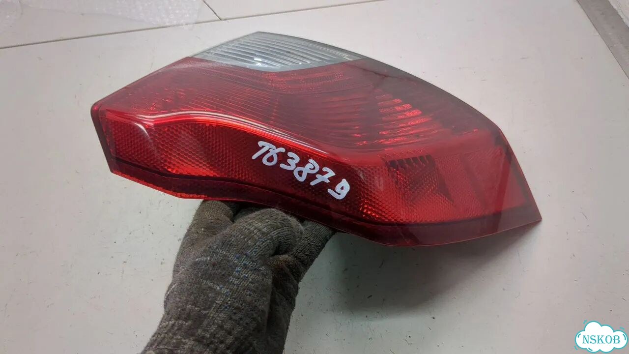 Фонарь (задний) левый Volvo S40 фото 3
