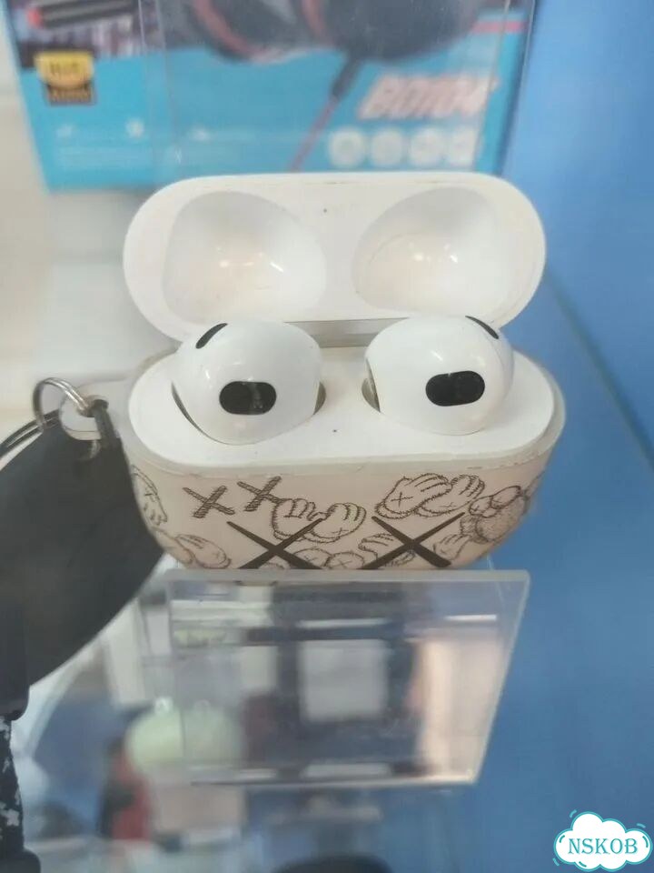 Наушники Apple Airpods 3 фото 2