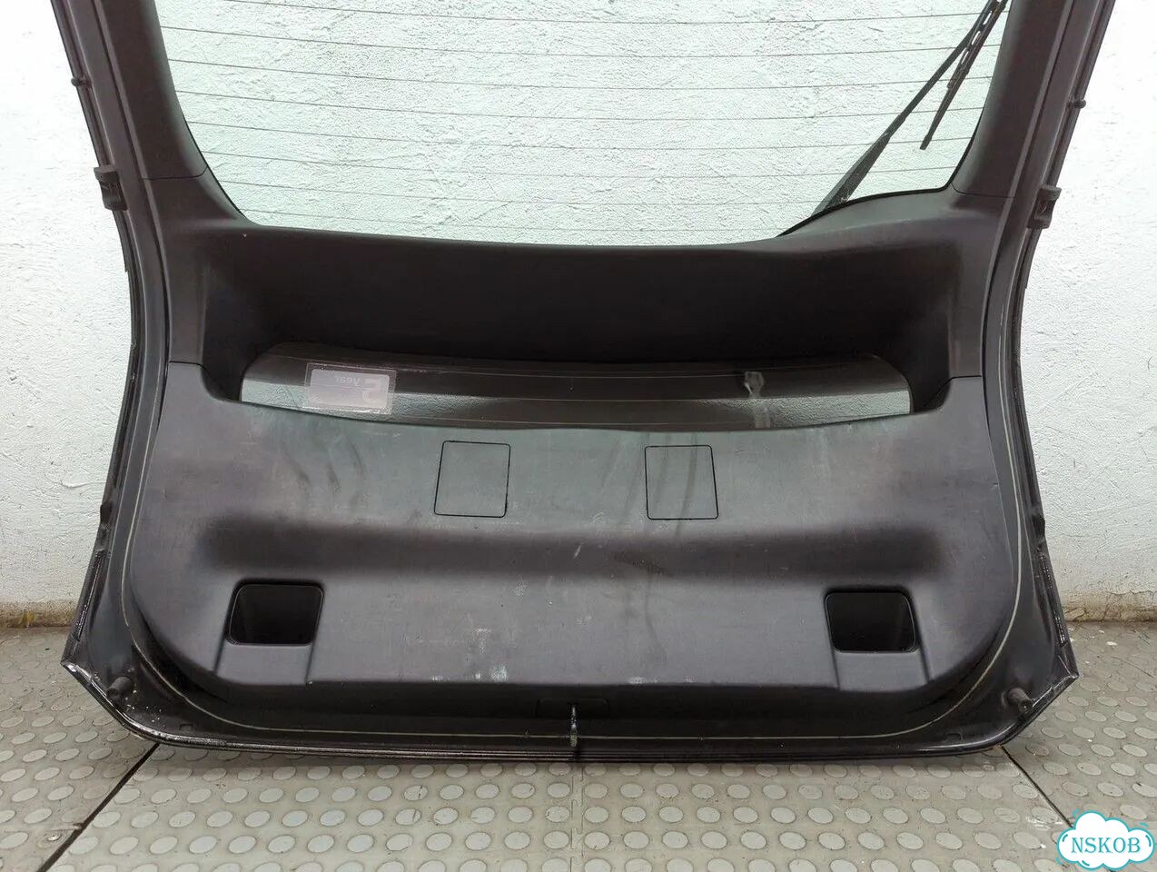 Крышка багажника Toyota Prius фото 9
