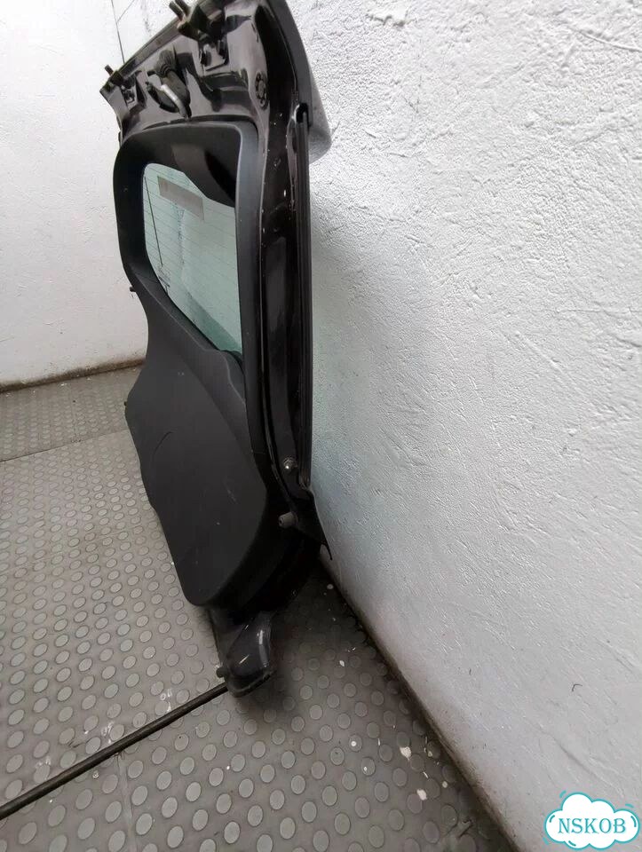 Крышка багажника Toyota Auris E15 фото 11
