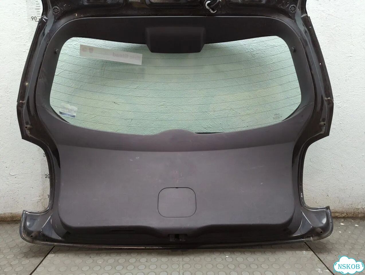 Крышка багажника Toyota Auris E15 фото 8
