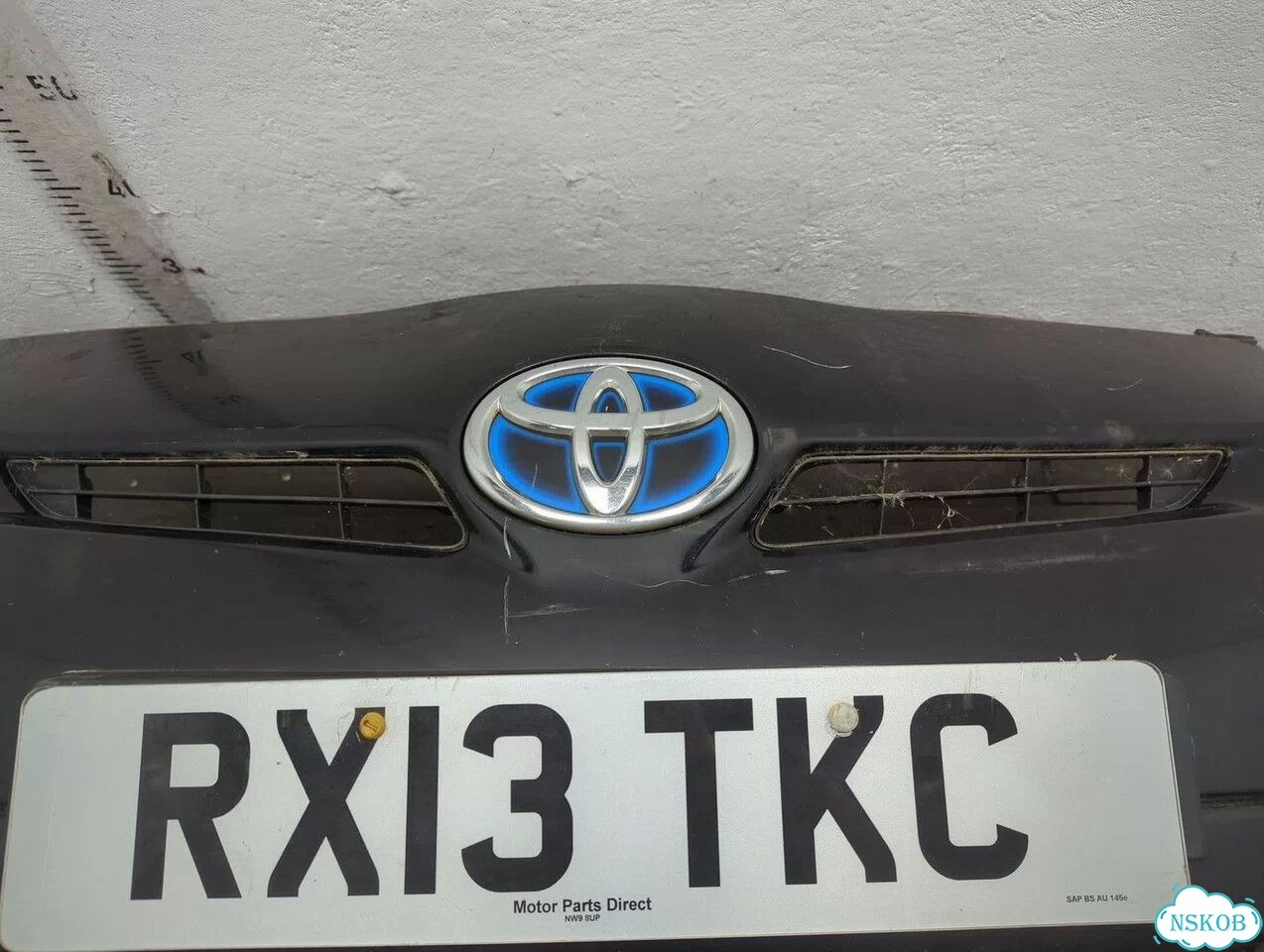 Бампер передний Toyota Prius фото 8
