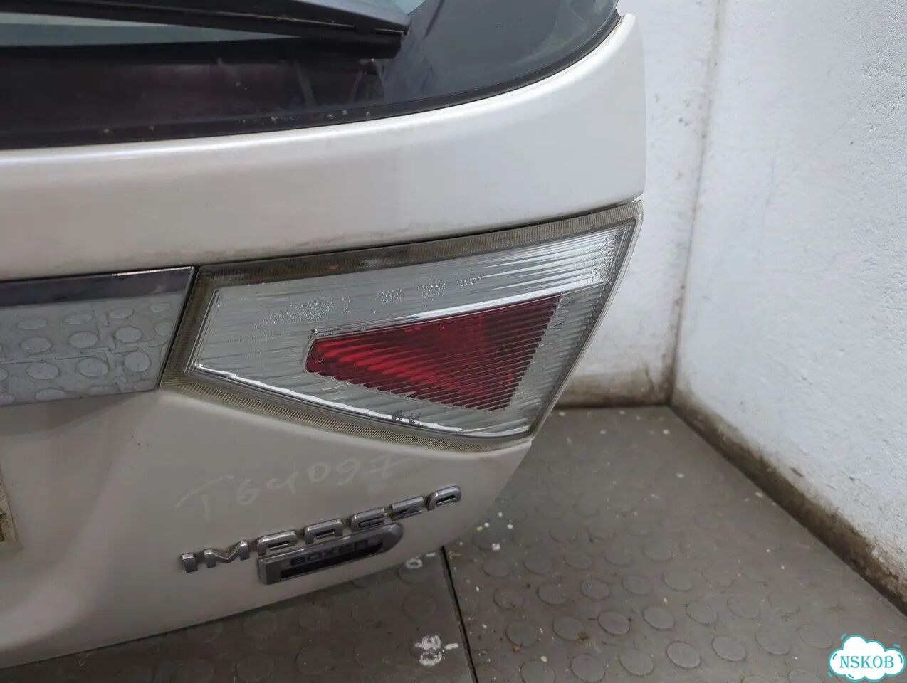 Крышка багажника Subaru Impreza (G12) фото 8