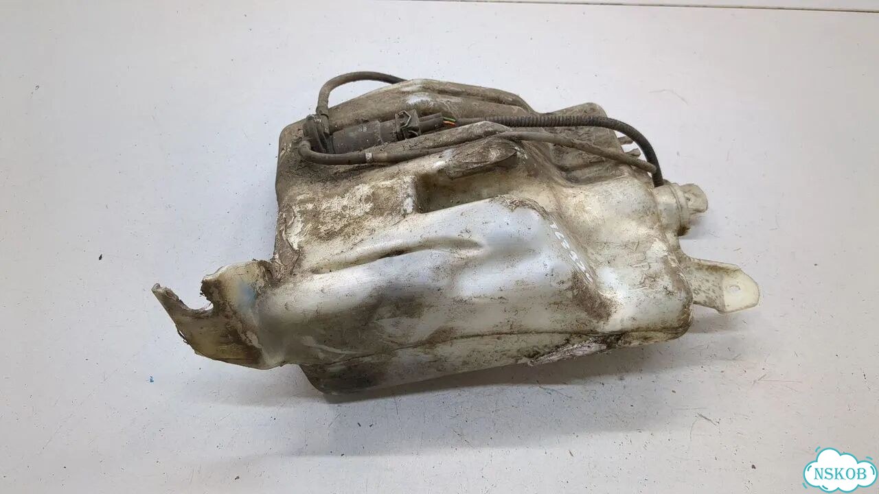 Бачок омывателя Nissan Micra K12E фото 1