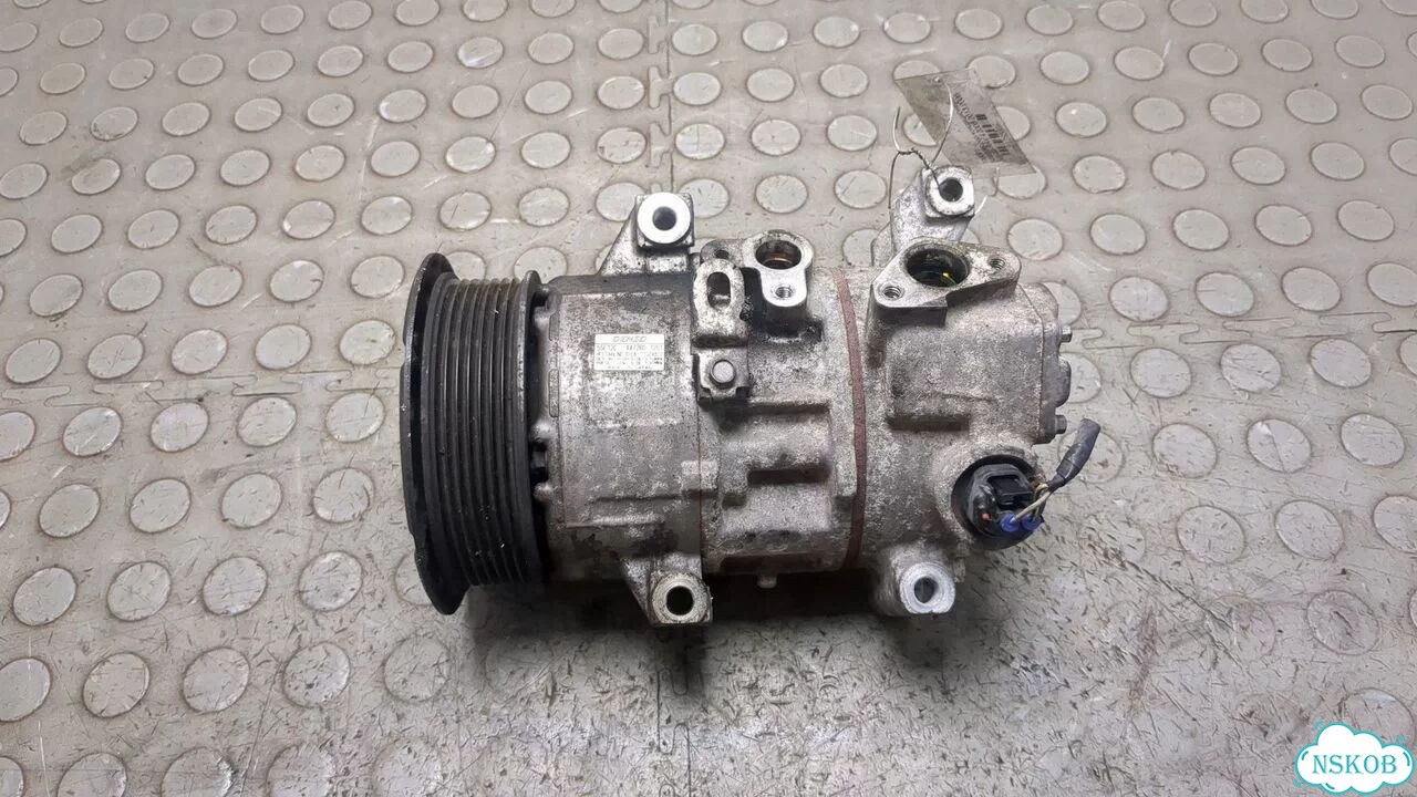 Компрессор кондиционера Toyota RAV 4 фото 1