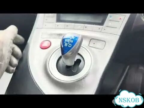 Дверь боковая левая передняя Toyota Prius фото 2