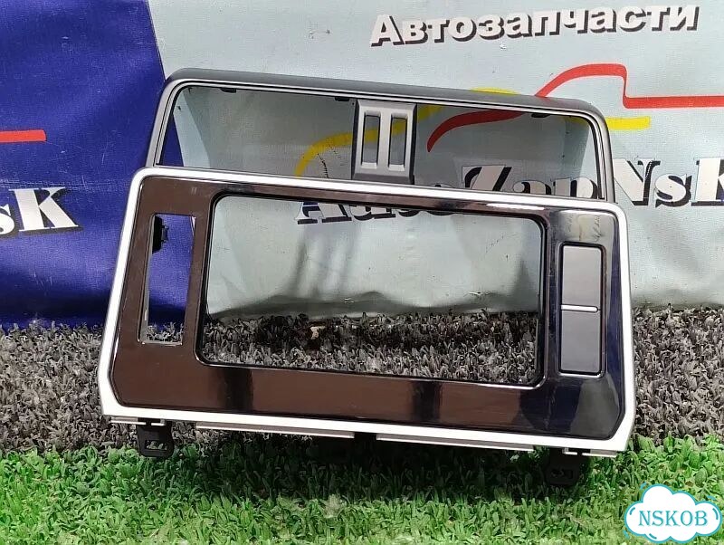 Накладка торпедо Toyota Land Cruiser Prado фото 1