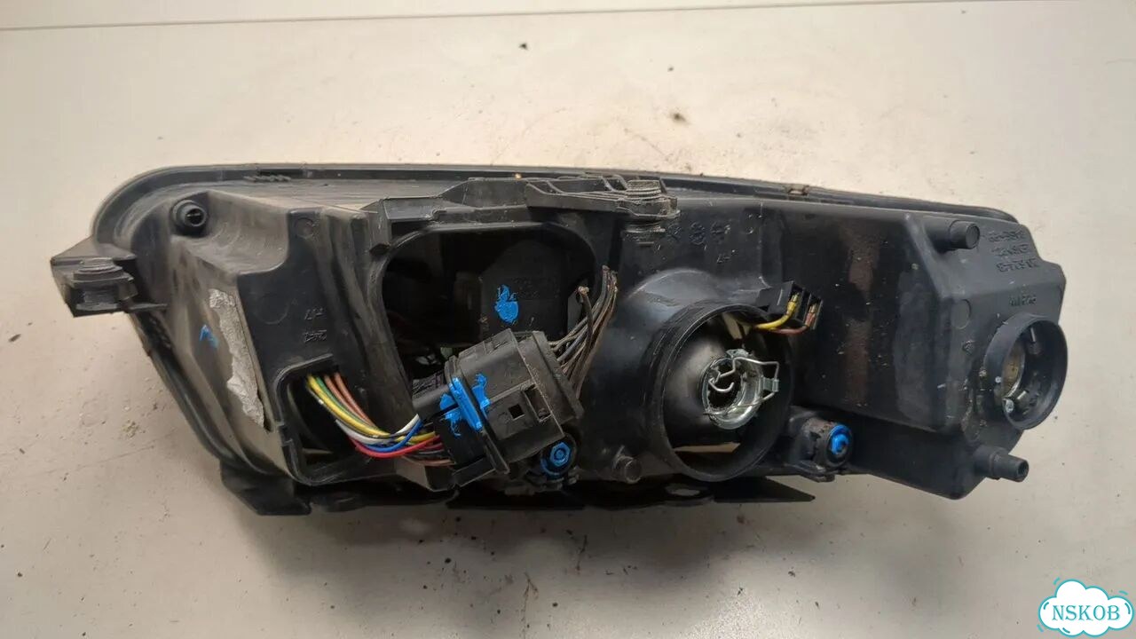 Фара (передняя) левая Volkswagen Passat 5 фото 4