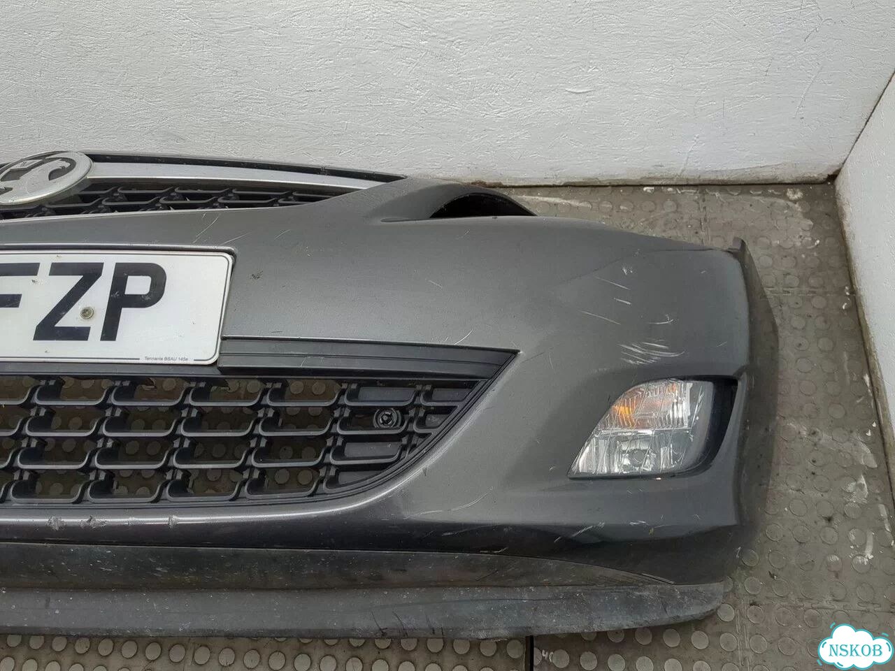 Бампер передний Opel Astra J фото 6
