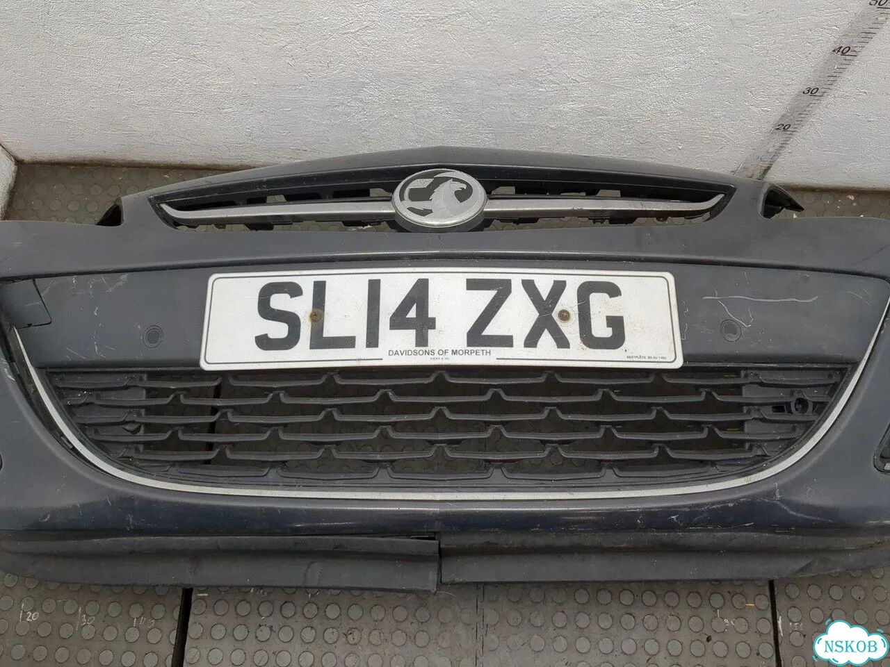 Бампер передний Opel Astra J фото 3