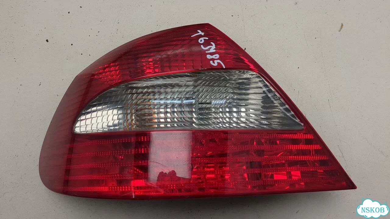Фонарь (задний) левый Mercedes CLK W209 фото 1