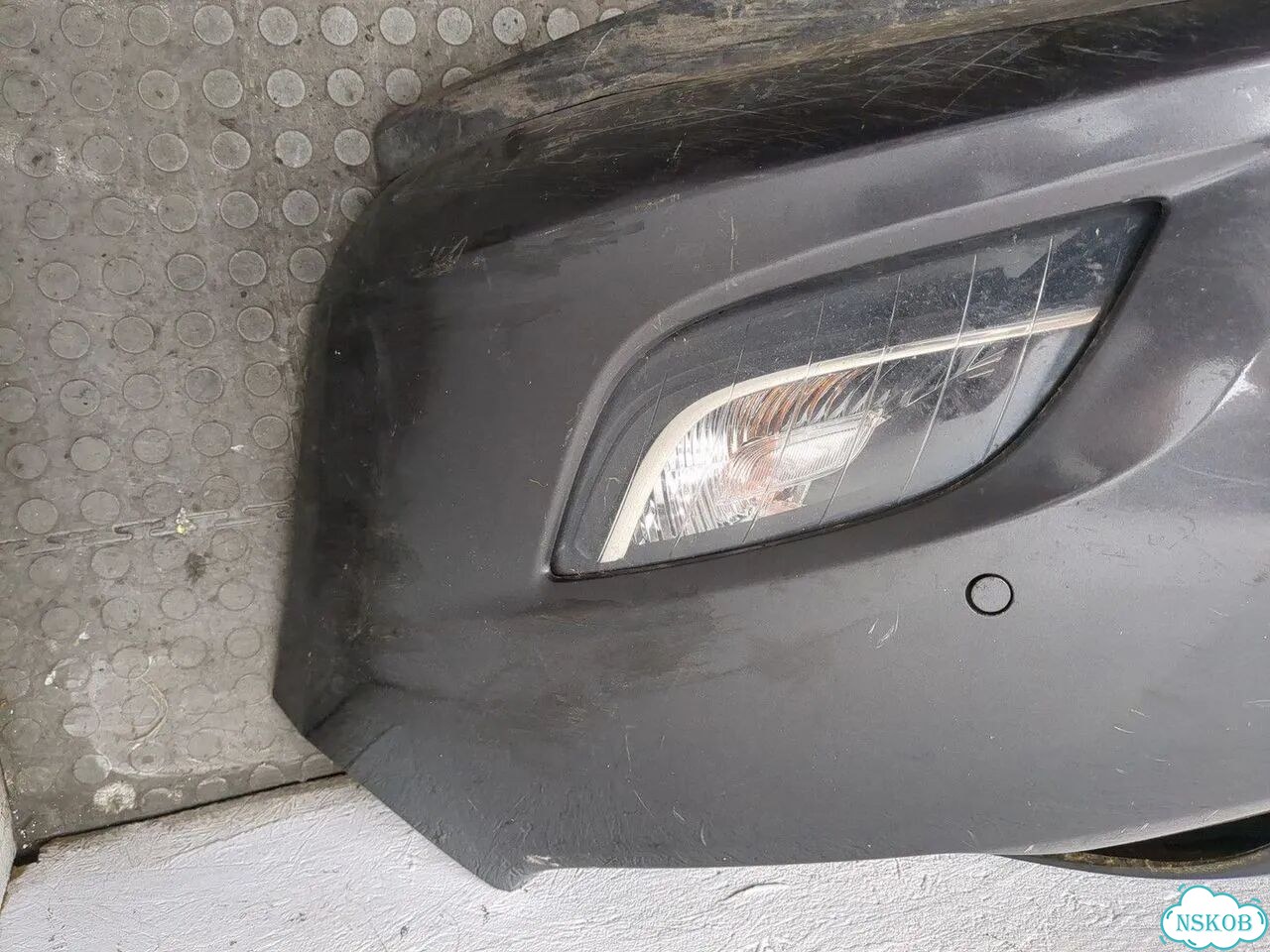 Бампер передний Opel Astra J фото 7
