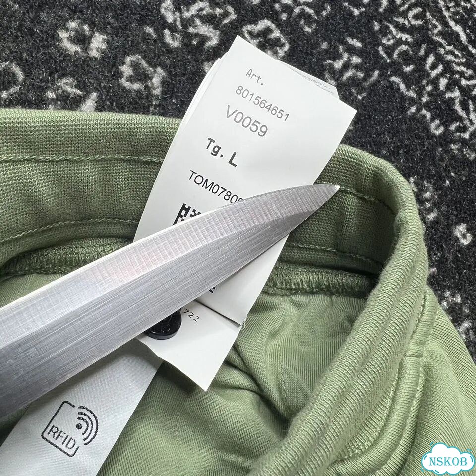 Stone Island bermuda шорты оригинал фото 9