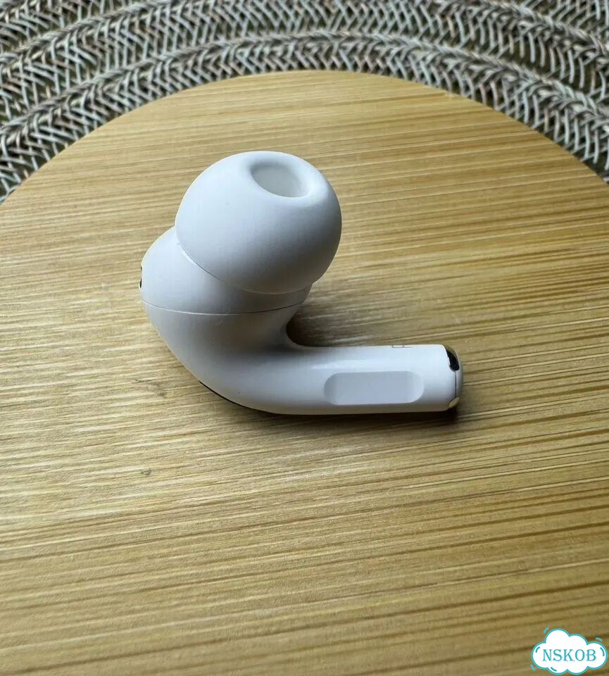 Правый наушник Airpods Pro 2 фото 4