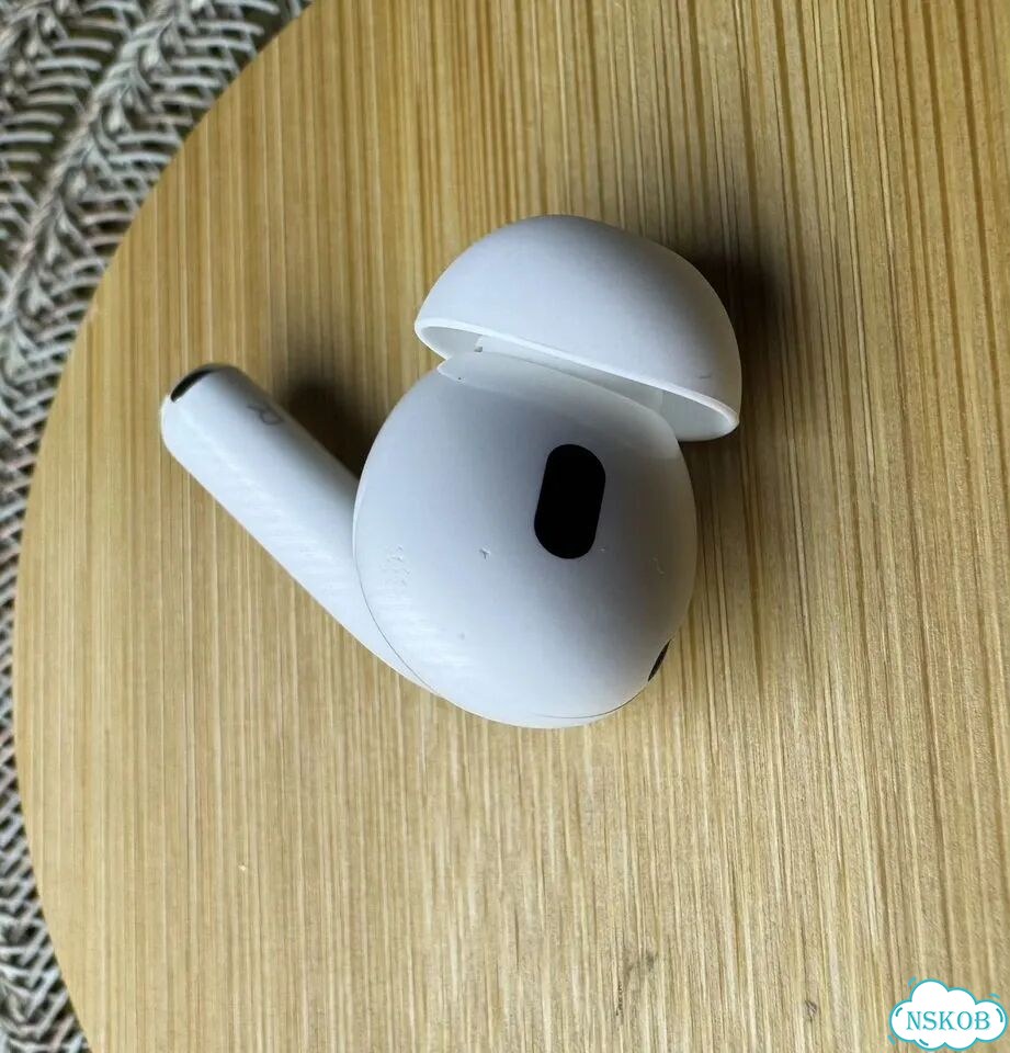 Правый наушник Airpods Pro 2 фото 8