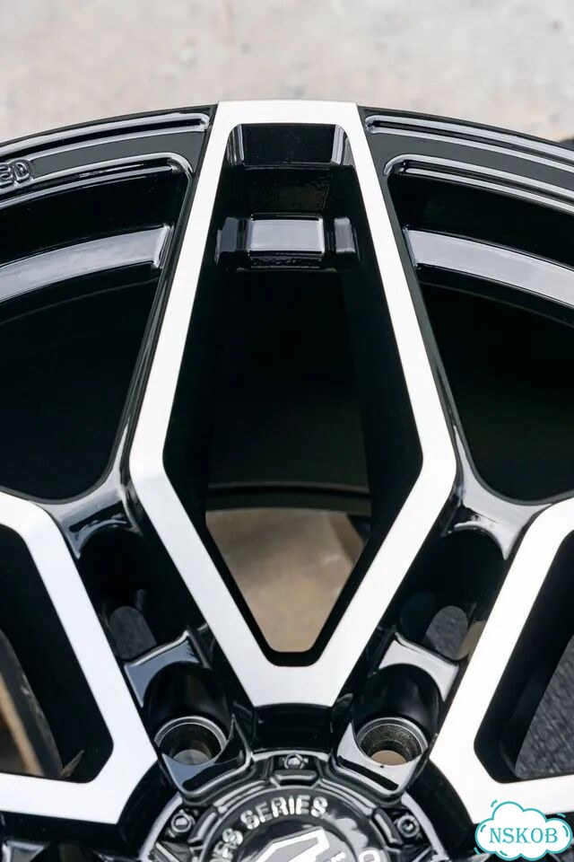 Литые диски 4Racing 9.5×R20 6×139.7 фото 10