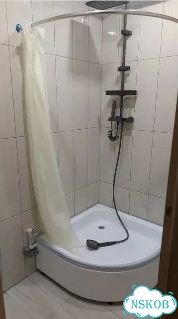 Полукруглый карниз для душа и для поддона фото 6