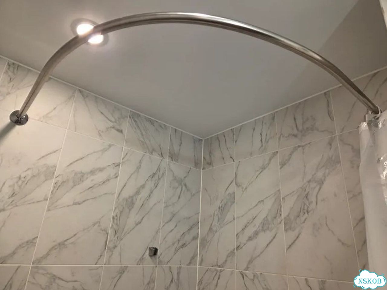 Полукруглый карниз для душа и для поддона фото 7