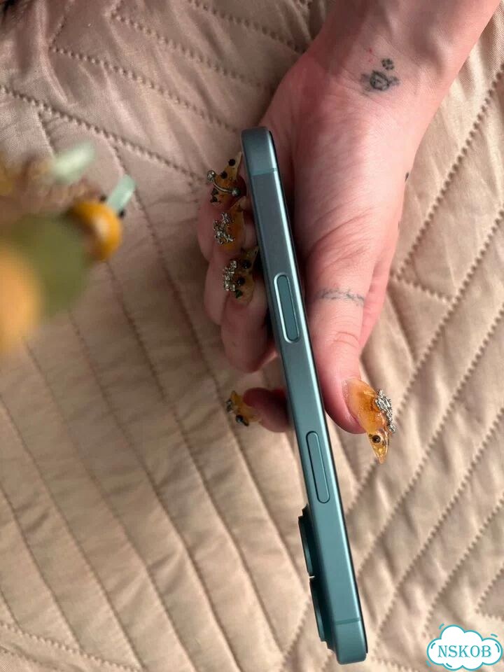 iPhone 16, 256 ГБ, SIM + eSIM фото 7