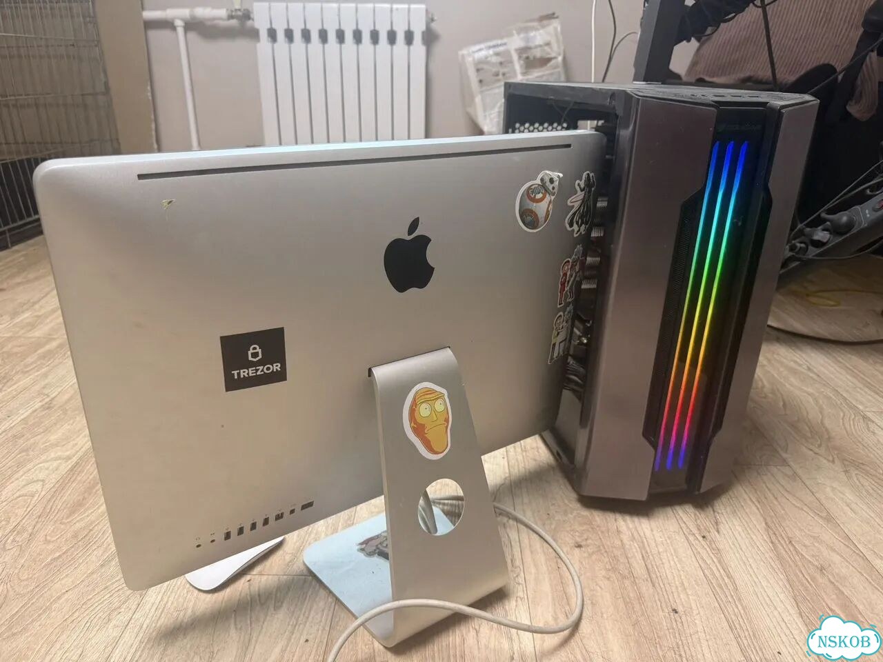 iMac 21.5 2011 фото 1