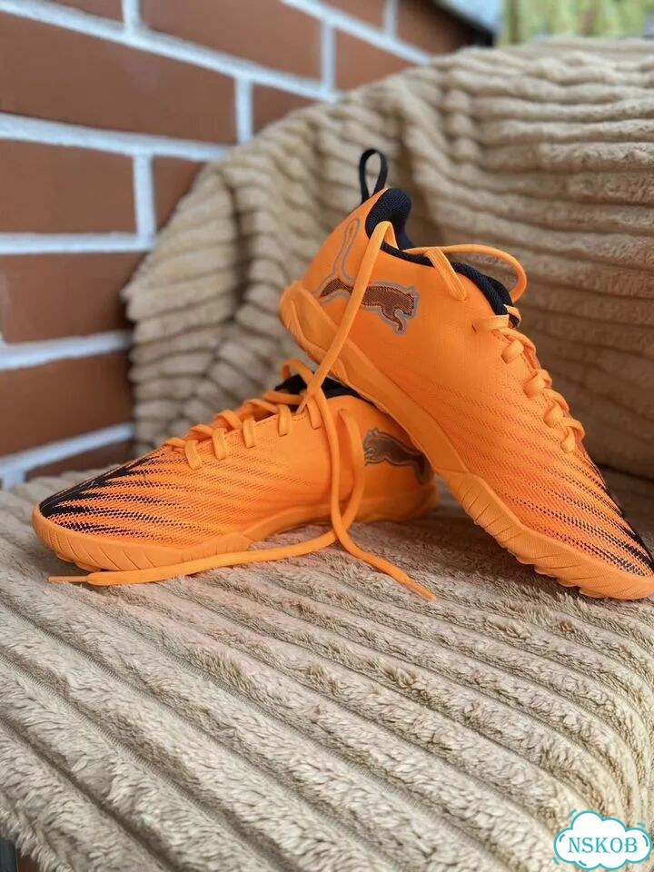 Детские футбольные бутсы puma ultra фото 1