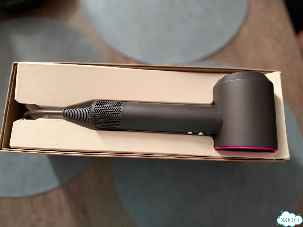 Dyson фен фото 2