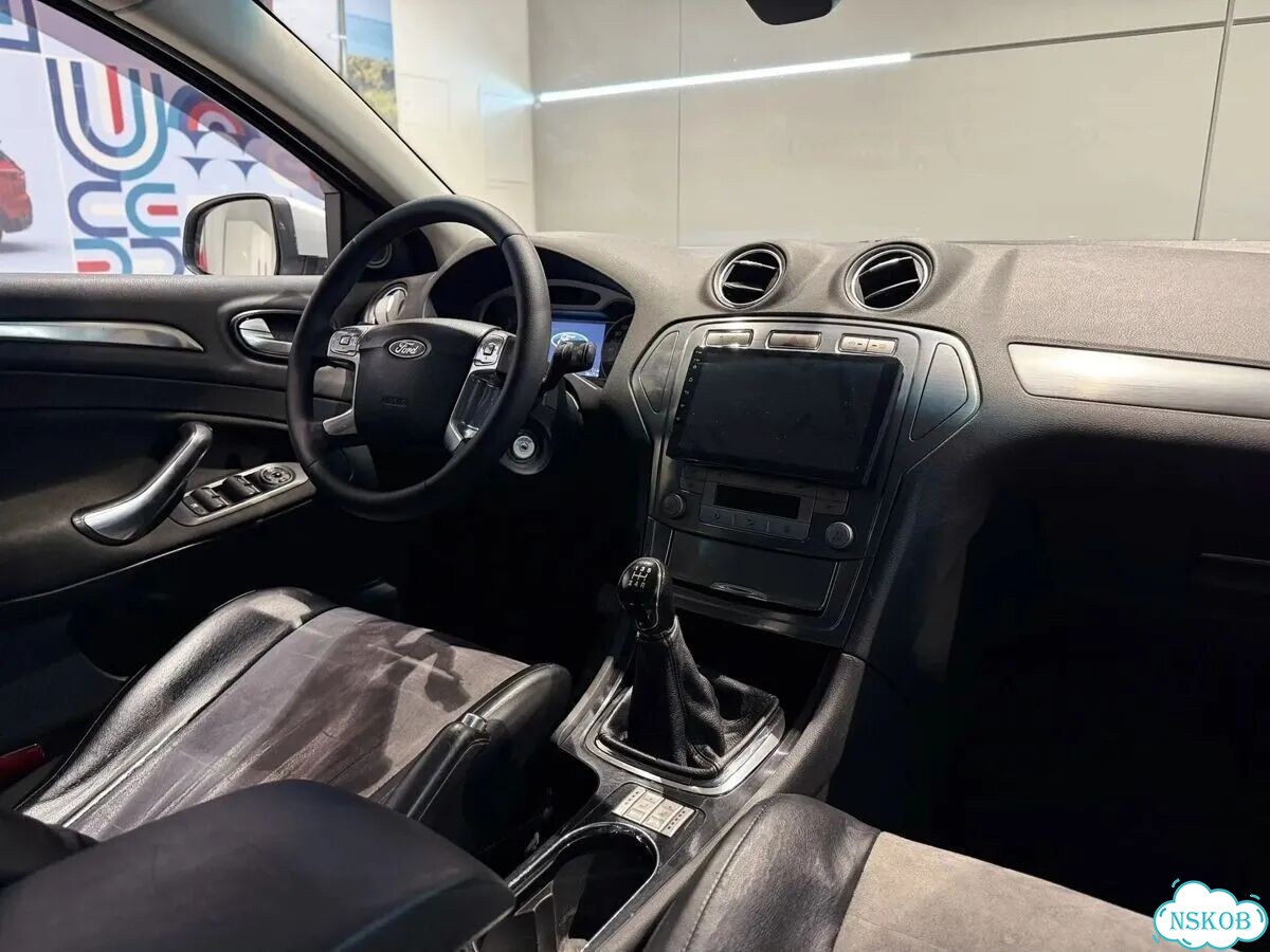 Ford Mondeo 2.0 MT, 2010, 186 179 км фото 16