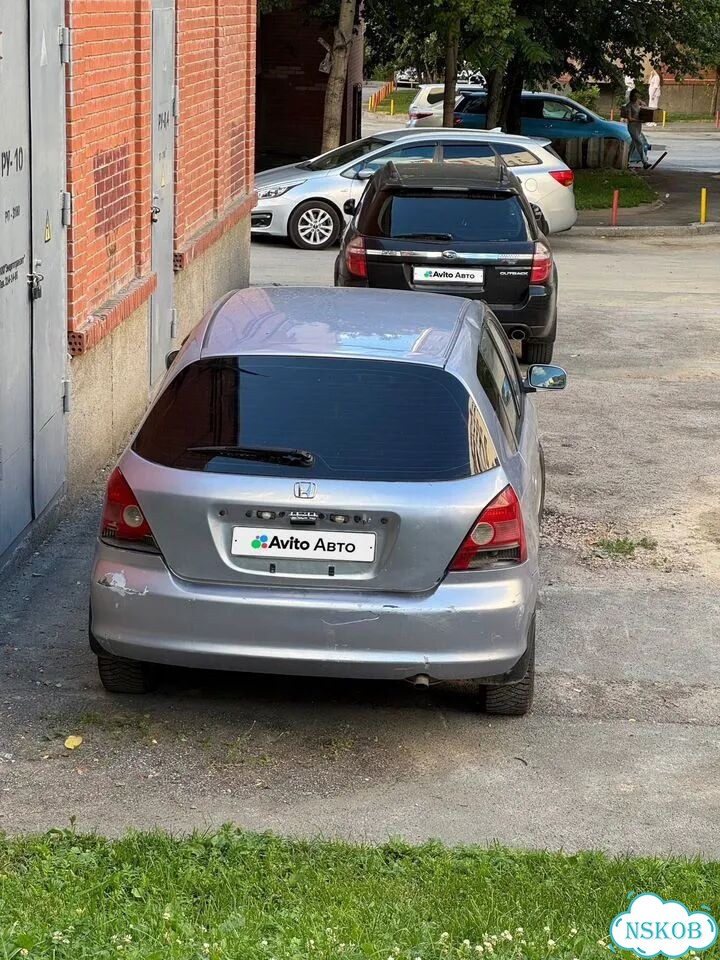 Honda Civic 1.4 AT, 2000, 260 000 км фото 3