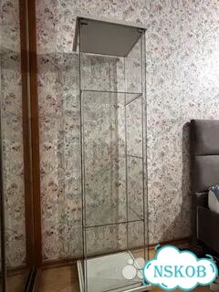 Продам стеклянную ветрину IKEA фото 1