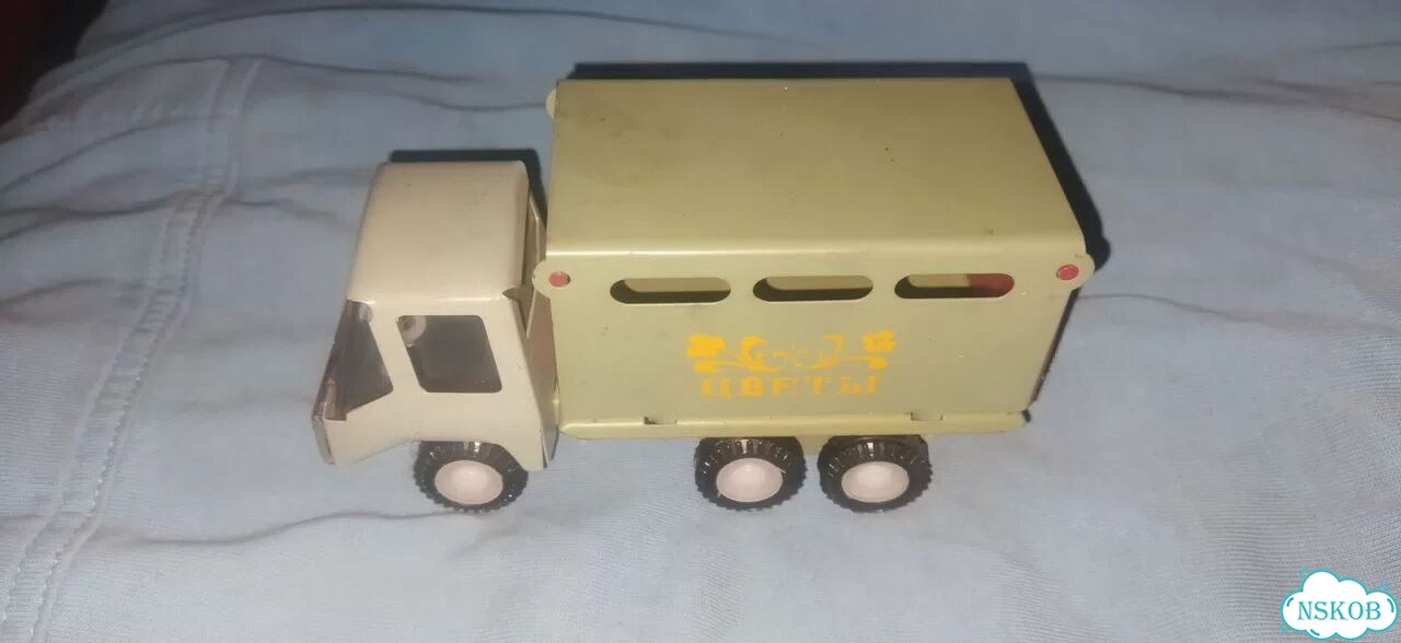 Игрушка СССР машинка. Металл фото 1